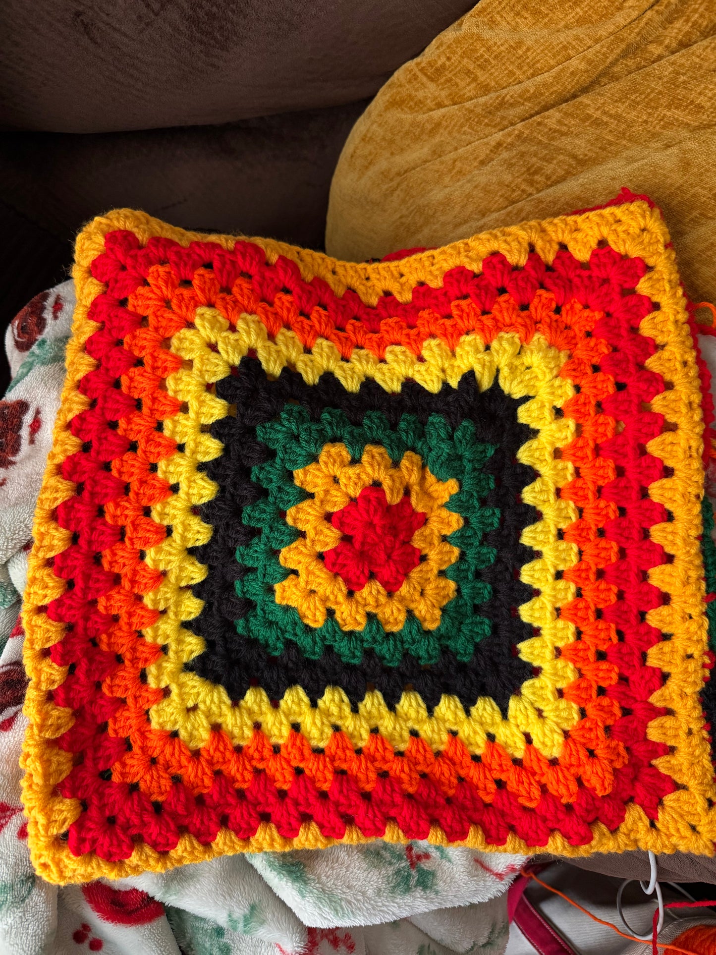 Crochet Statement Traveler Tote