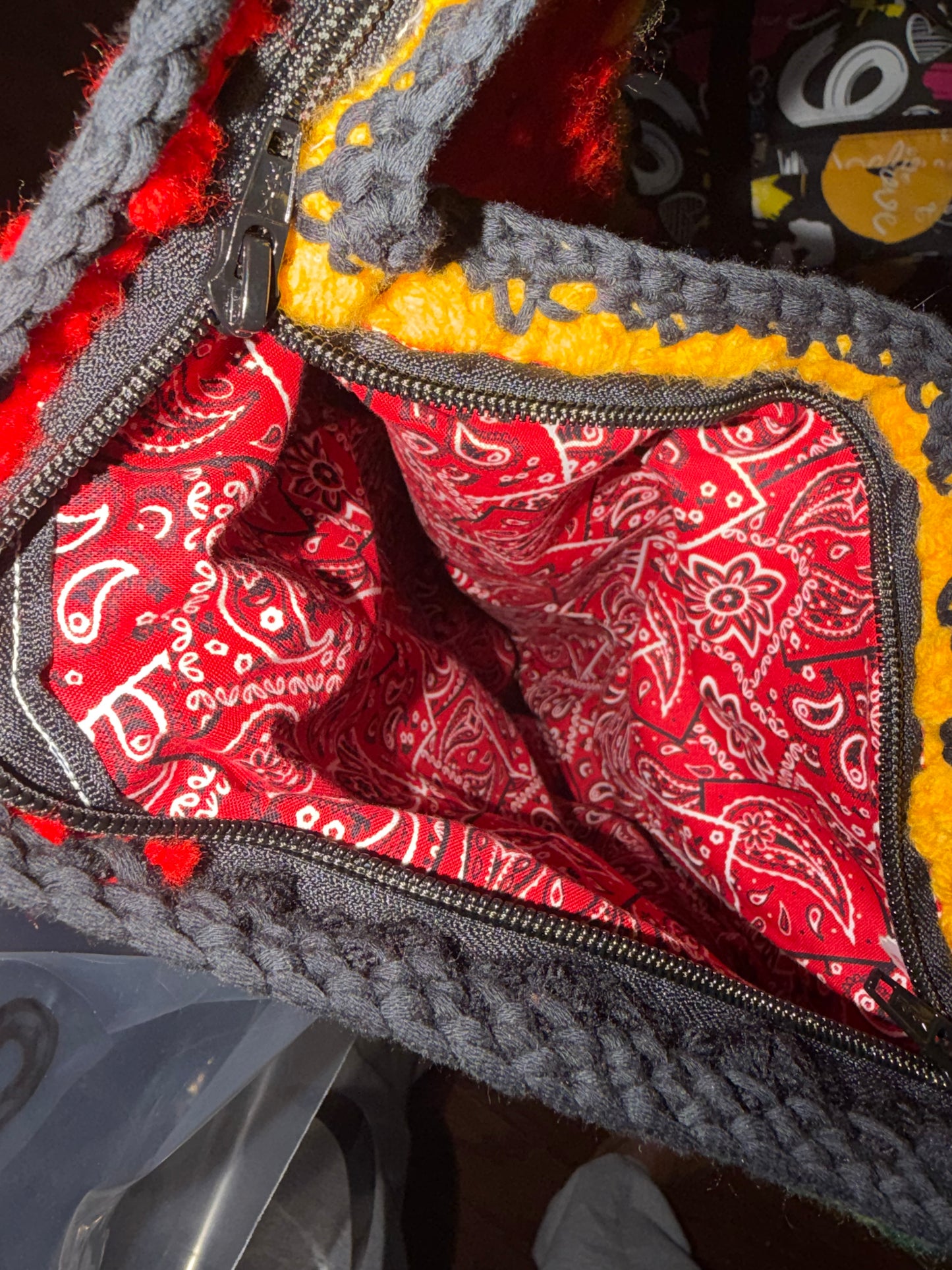Crochet Statement Traveler Tote